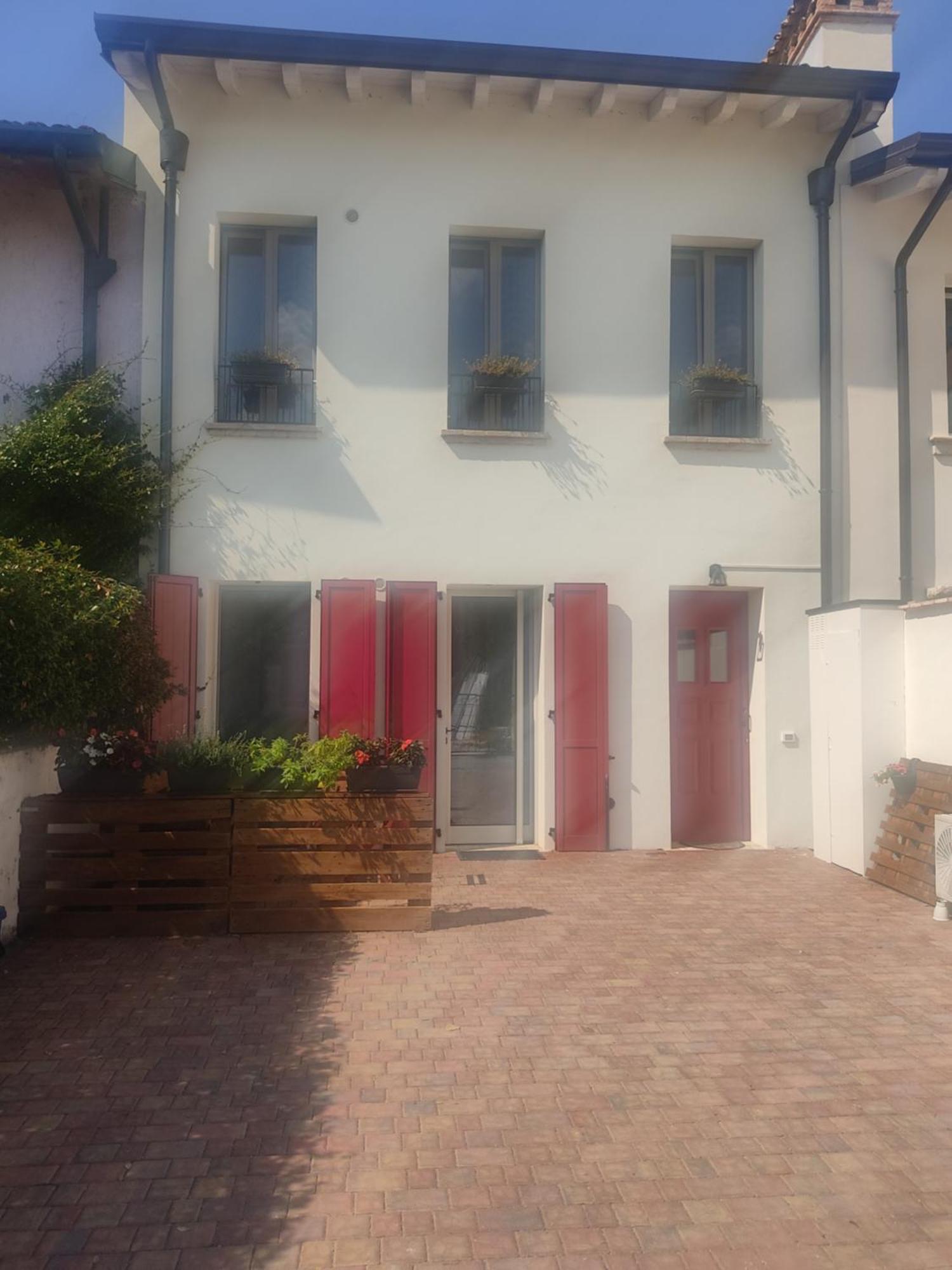 La Casa Di Paolina - Affitti Brevi Apartment Desenzano del Garda Ngoại thất bức ảnh